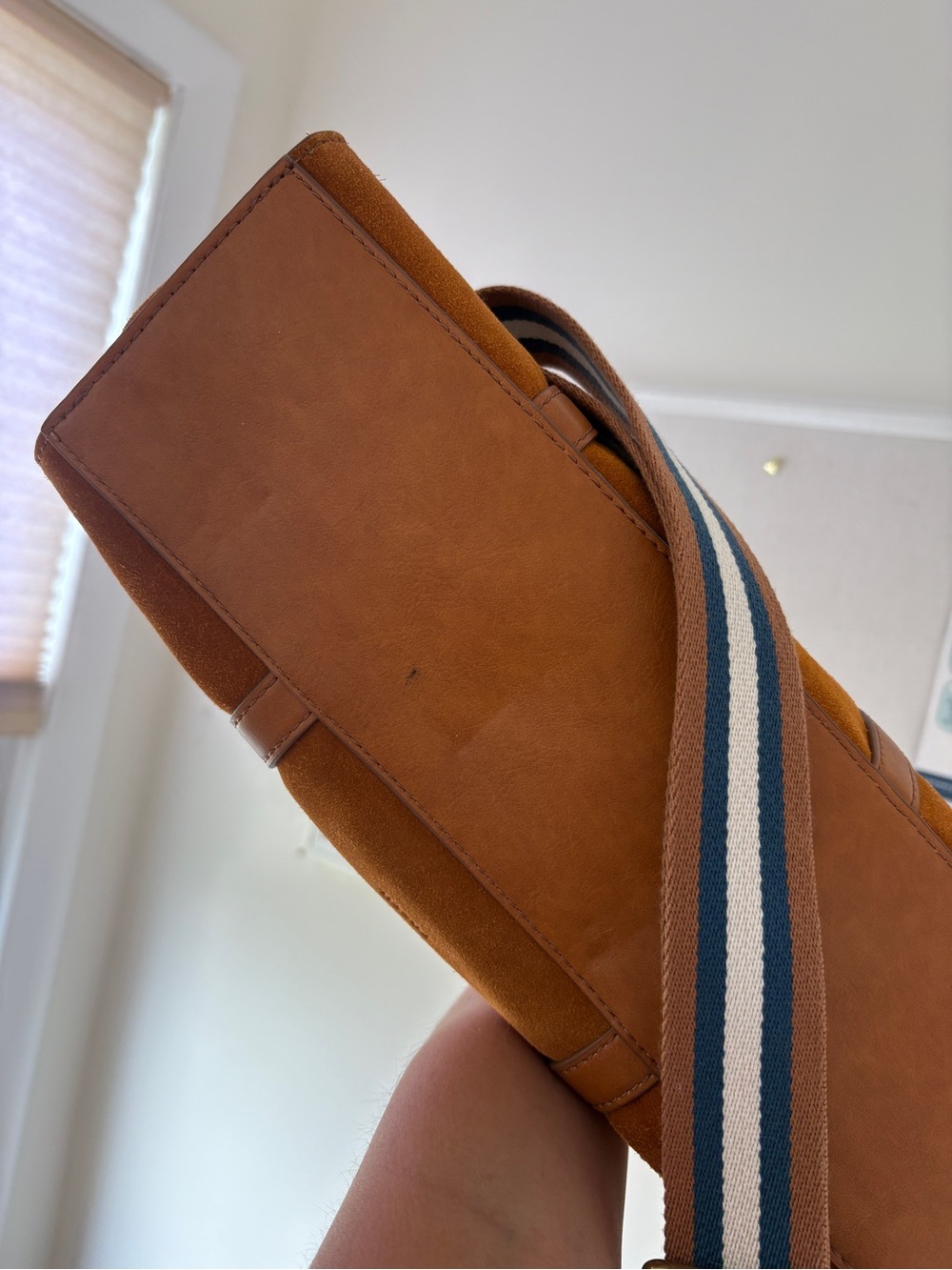 Fossil - Suede Kingston Tote - Picture 6 of 6